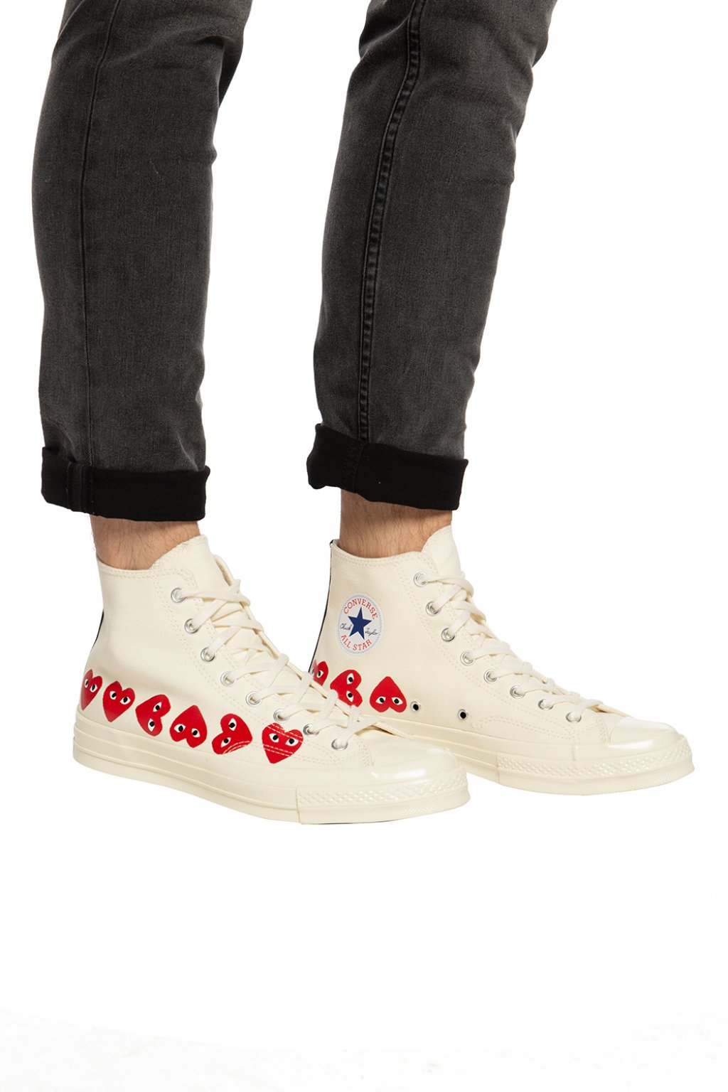 Converse Chuck 70s that will match with every outfit converse chuck 70 hi gradient primaloft rose